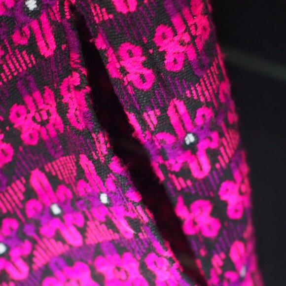 Marcalix | Vintage 100% Wool Handwoven Poncho - Picture 6 of 7